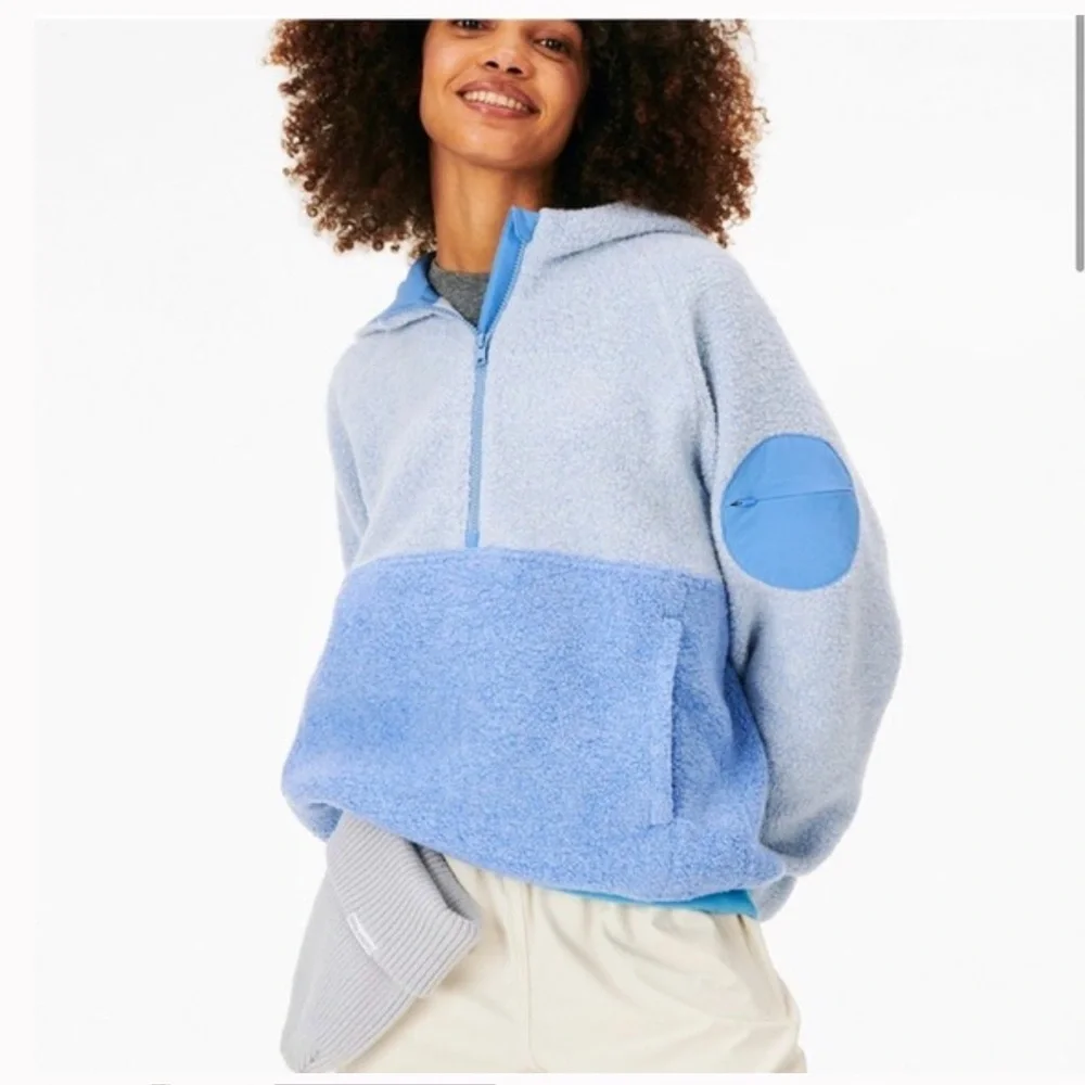 Outdoor Voices MegaFleece 1/2 Zip Pullover Hoodie Dusty Blue Size Medium Womens - Picture 8 of 9
